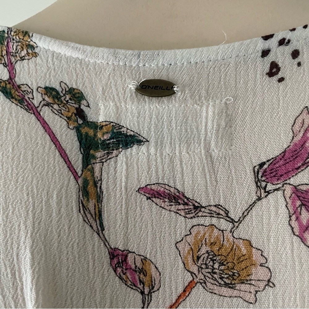 O’Neill Floral Wrap Mini Crepe Dress Pink White Size Medium - Picture 5 of 9